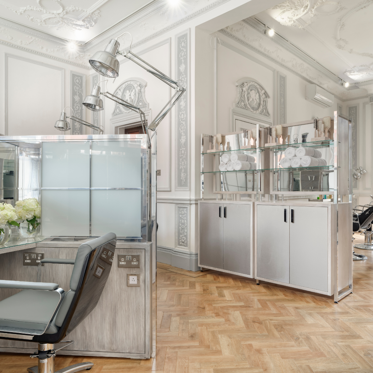 Philip Kingsley Clinic, London Untitled_design_14_